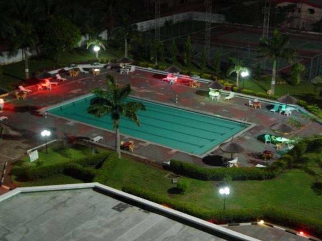 อิโม คอนคอร์ด โฮเทล Hotel โอเวอร์รี ภายนอก รูปภาพ